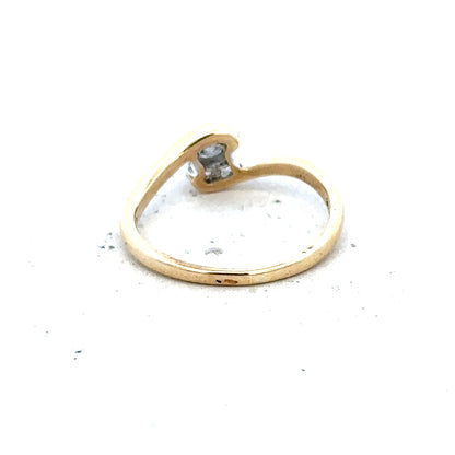 9ct yellow gold diamond ring in size I 1/2 with 1.6g weight, featuring a sparkling diamond setting.