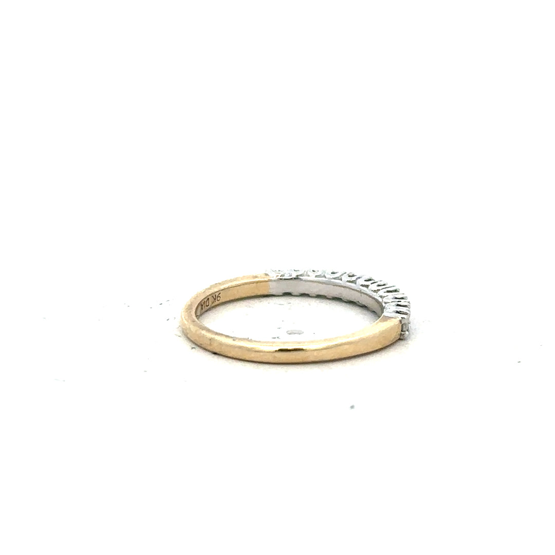 9ct yellow gold diamond ring in size K with a sparkling diamond, featuring a classic and elegant design.