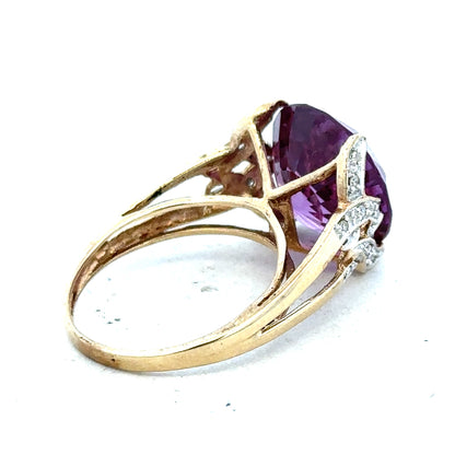 9ct yellow gold diamond ring in size M with a sparkling diamond, showcasing elegant jewelry craftsmanship.