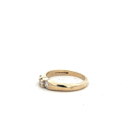 9ct yellow gold diamond ring in size M with sparkling diamonds, showcasing an elegant and classic jewelry design.