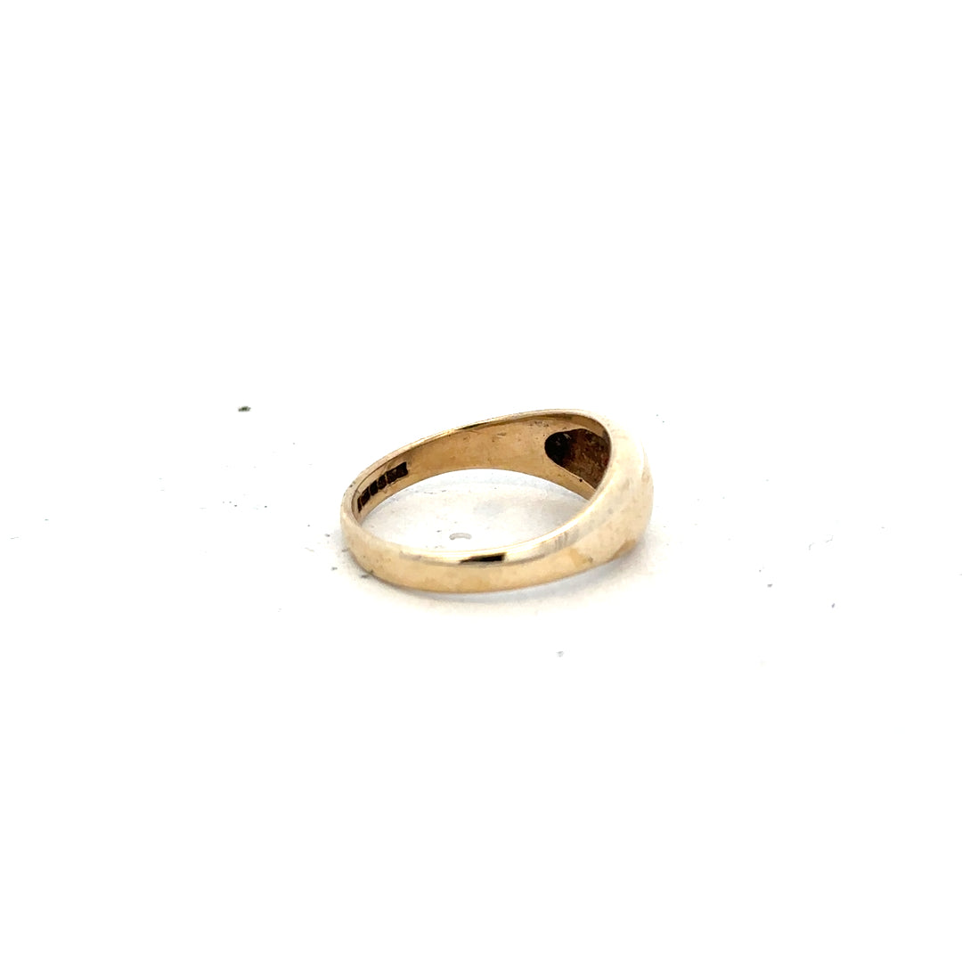 9ct yellow gold diamond ring in size N, featuring a sparkling diamond set on a sleek gold band.