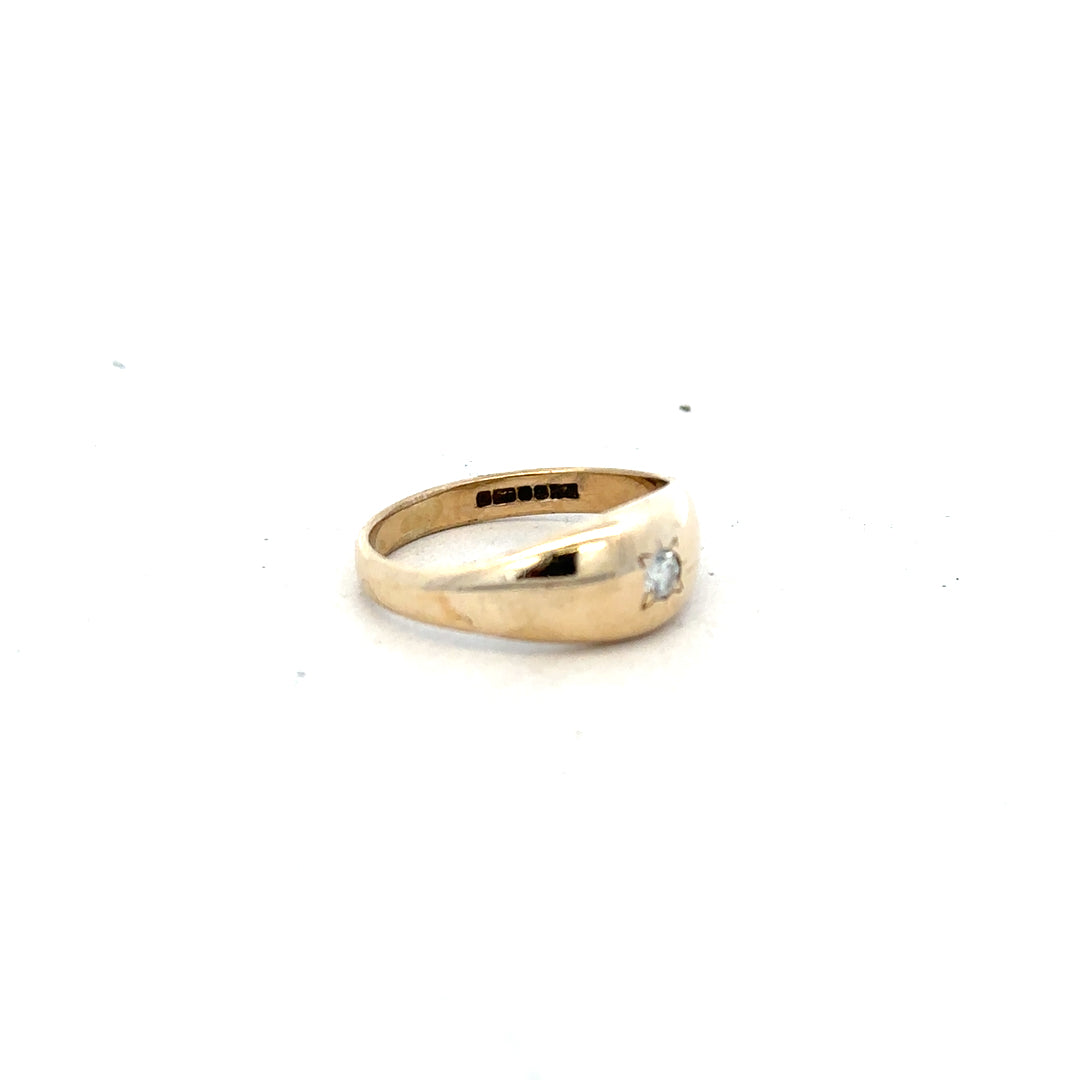 9ct yellow gold diamond ring, size N, featuring a sparkling diamond centerpiece on a sleek gold band.