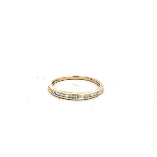 9ct yellow gold diamond ring in size N1/2 featuring sparkling diamonds, elegant jewelry piece with a classic design.