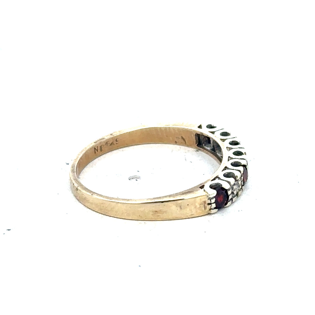9ct yellow gold diamond ring in size O with a sparkling central diamond and elegant band design.