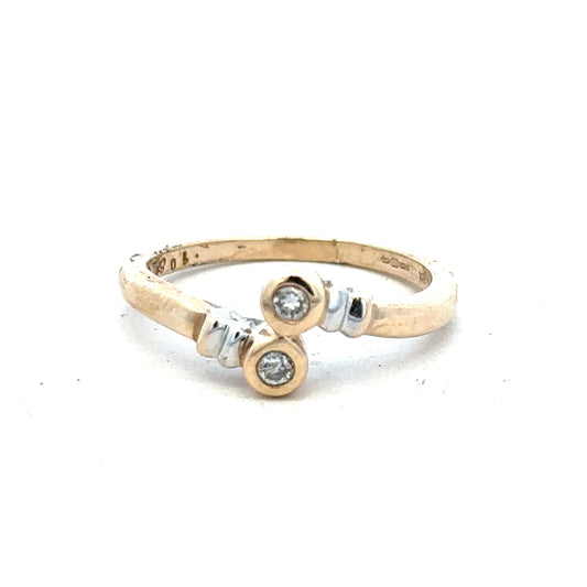 9ct yellow gold diamond ring in size O with sparkling diamonds, unbranded jewelry featuring a classic design.