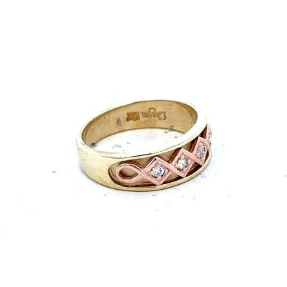 9ct yellow gold diamond ring in size O with sparkling diamonds, unbranded jewelry showcasing elegant craftsmanship.