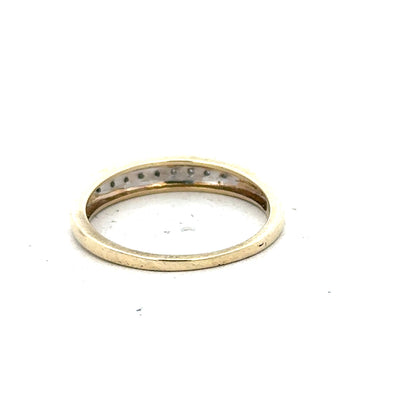 9ct yellow gold diamond ring in size P, featuring a sparkling diamond setting, unbranded jewelry piece.