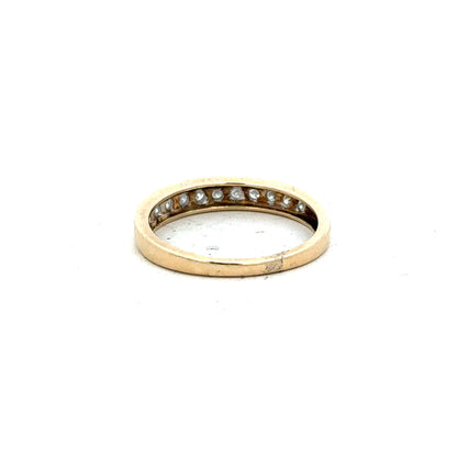 9ct yellow gold diamond ring in size P1/2, featuring a sparkling diamond setting and a classic design.