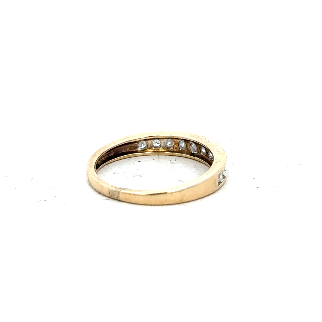 9ct yellow gold diamond ring in size P1/2, featuring a sparkling diamond setting and a classic elegant design.