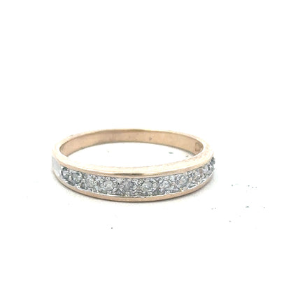9ct yellow gold diamond ring in size Q, featuring a sparkling diamond setting, unbranded jewelry for elegant wear.