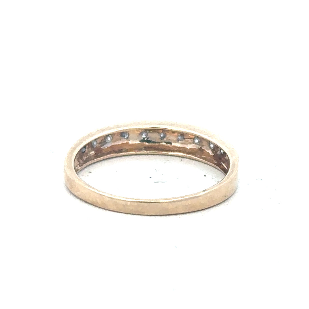 9ct yellow gold diamond ring in size Q, featuring a sparkling diamond and a classic band design.