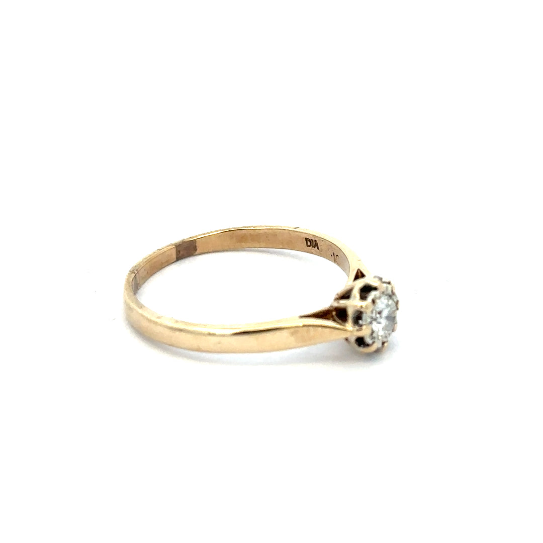 9ct yellow gold diamond ring in size R with sparkling diamonds, showcasing elegant jewelry craftsmanship.