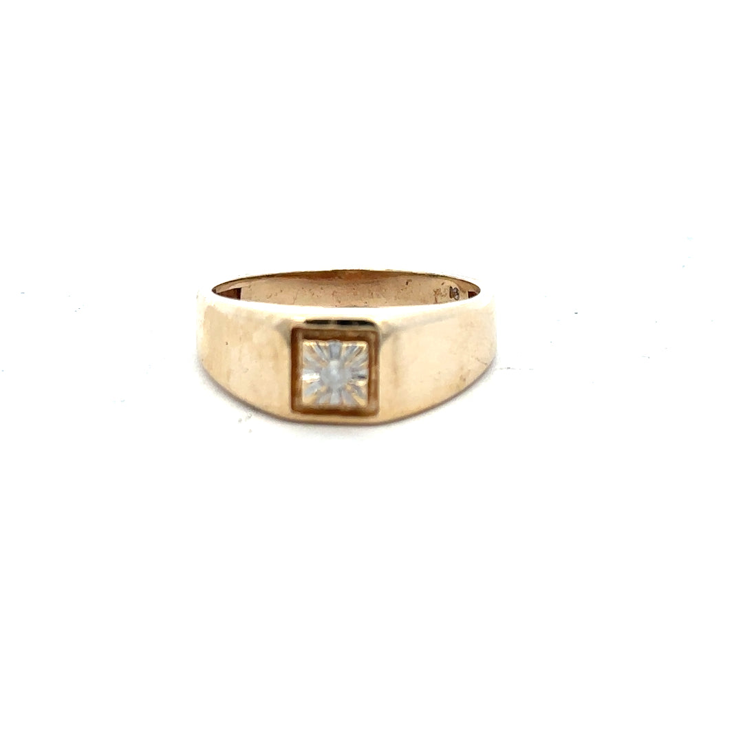 9ct yellow gold diamond ring in size T with sparkling diamonds, showcasing elegant jewelry design.