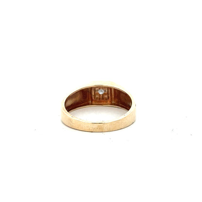 9ct yellow gold diamond ring in size T with sparkling diamonds, unbranded jewelry piece.