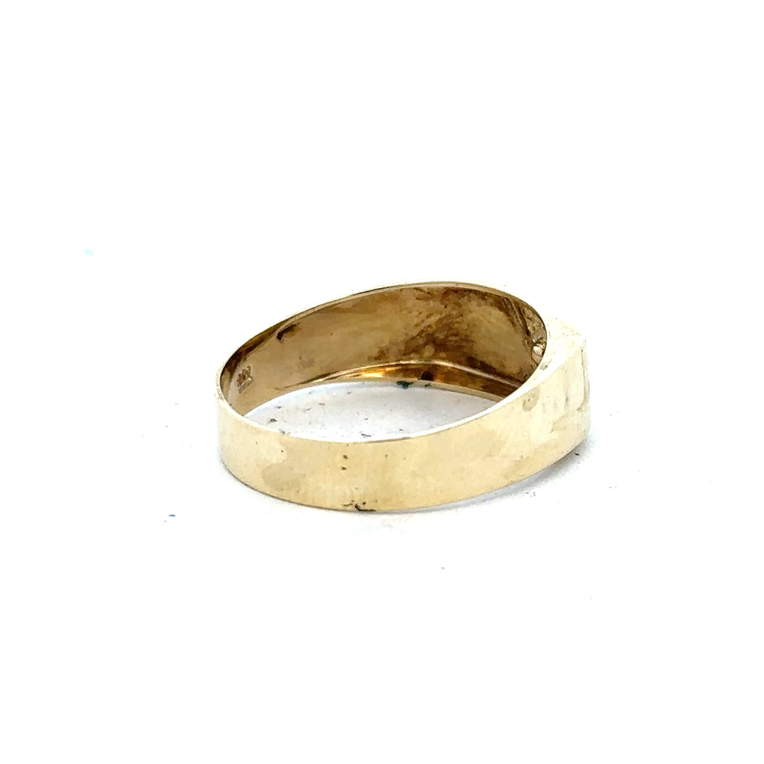 9ct yellow gold diamond ring in size V with sparkling diamonds, unbranded jewelry for elegant style.