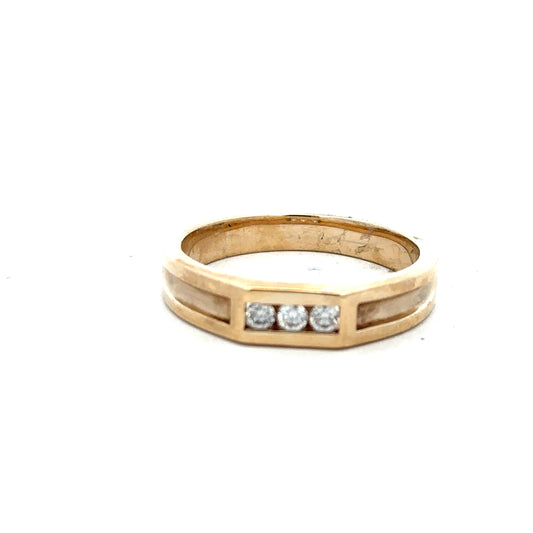 9ct yellow gold diamond ring in size Y with sparkling diamonds, unbranded jewelry, showcasing detailed craftsmanship.