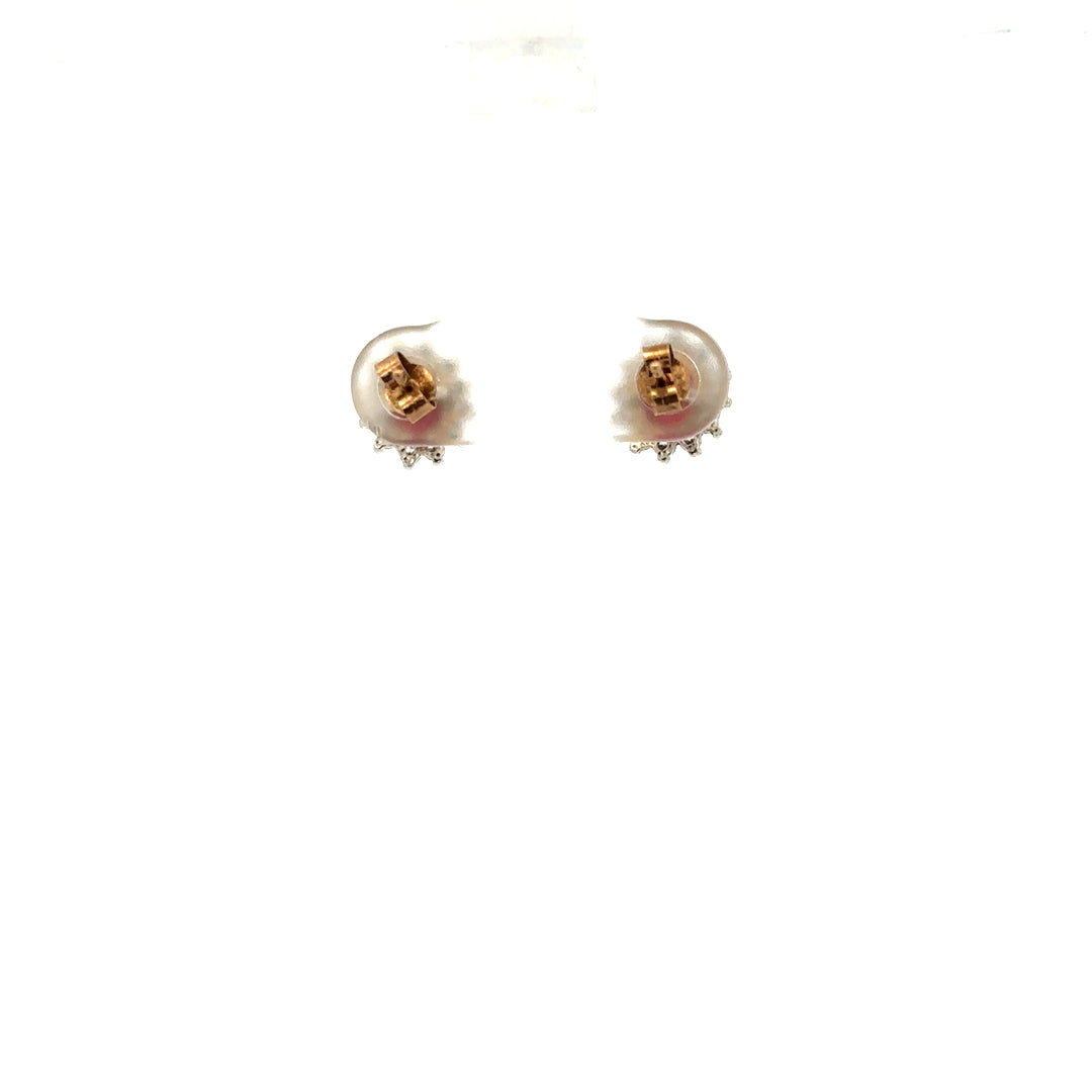 9ct yellow gold earrings weighing 1.2g, stylish and elegant jewelry piece with a classic design, suitable for everyday wear.