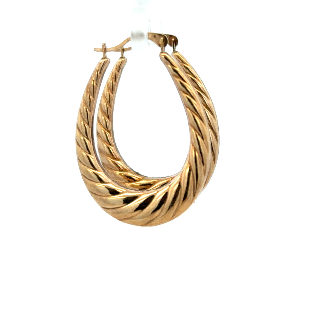 9ct yellow gold earrings weighing 1.6g, elegant jewelry with a classic design, crafted in yellow gold.