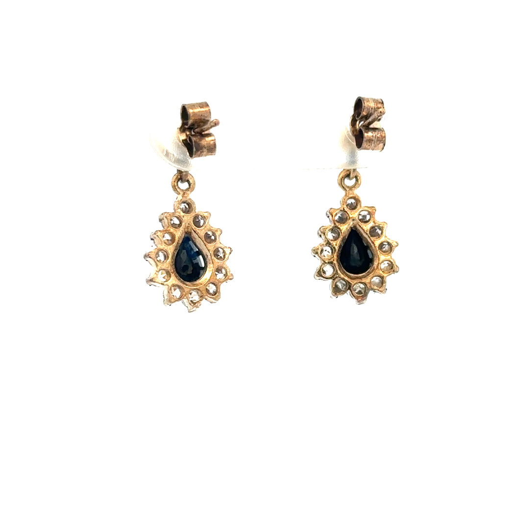 9ct yellow gold earrings weighing 1.8g, simple and elegant jewelry piece with a classic design.