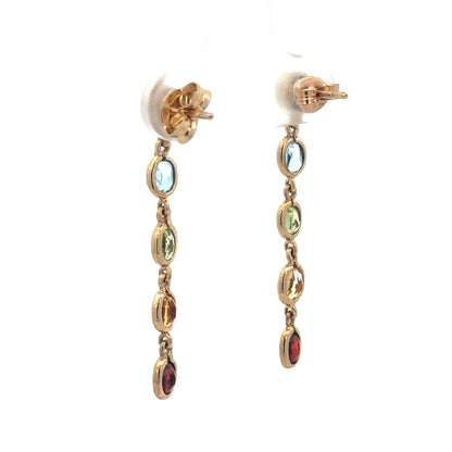 9ct yellow gold earrings weighing 2.1g, featuring a simple and elegant design, ideal for everyday wear.
