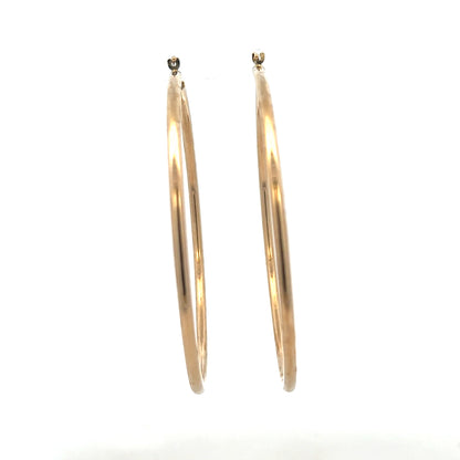 9ct yellow gold earrings weighing 3.4g, unbranded, featuring a simple and elegant design for everyday wear.