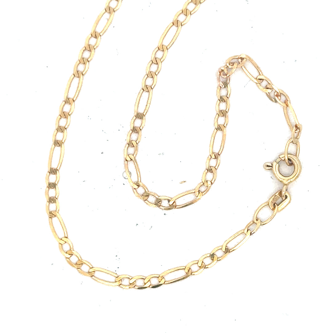 9ct yellow gold figaro bracelet weighing 1.5g, featuring classic linked chain design, unbranded jewelry accessory.