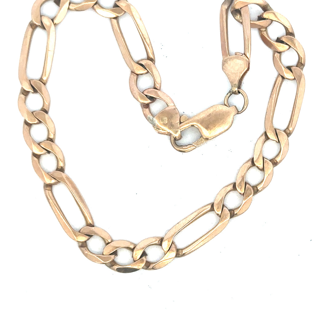 9ct yellow gold Figaro bracelet weighing 11.9g, unbranded, with distinctive linked chain design, shown in close-up image.