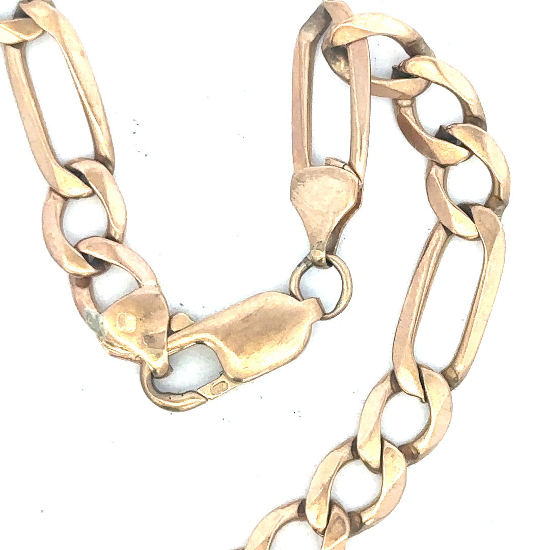9ct yellow gold Figaro bracelet weighing 11.9g, showcasing linked chain design in a close-up image.