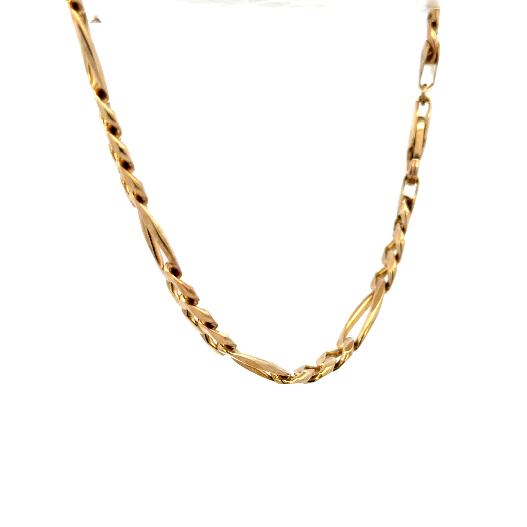 9ct yellow gold Figaro bracelet weighing 13.8g, featuring a classic chain design and secure clasp.