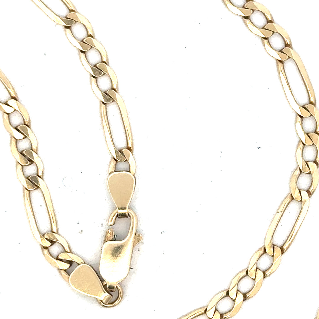 9ct yellow gold Figaro chain with 11g weight, showcasing its linked design and polished finish.