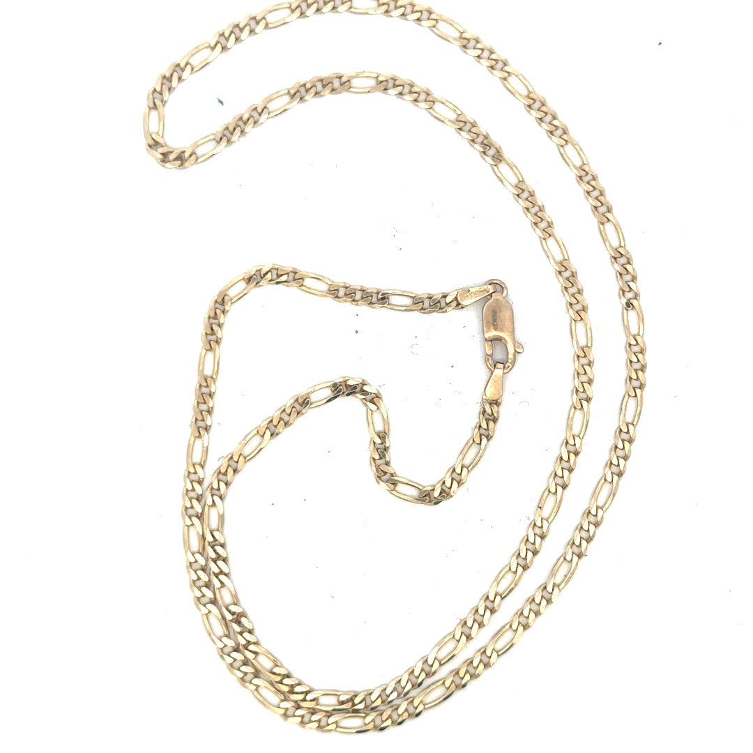 9ct yellow gold figaro chain weighing 9.2g, featuring interlinked oval links, designed for a stylish jewelry accessory.