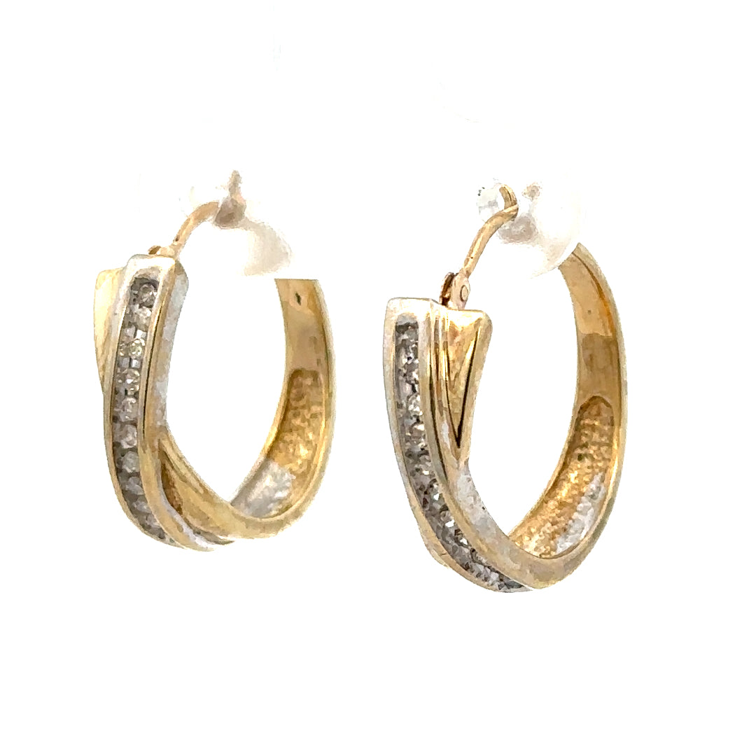 9ct yellow gold hoop earrings weighing 3.5g, featuring classic circular design and polished finish.