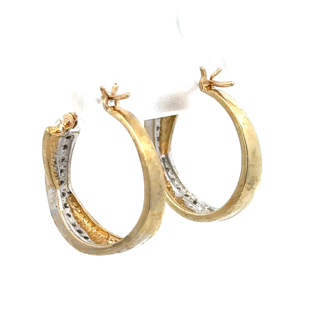 9ct yellow gold hoop earrings with a 3.5g weight, featuring a classic round design, ideal for everyday wear.