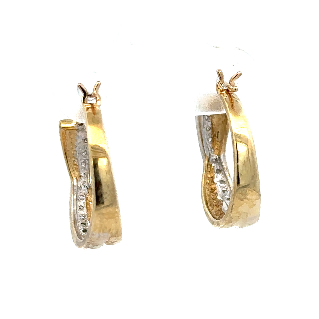 9ct yellow gold hoop earrings, 3.5g, unbranded jewelry with smooth, polished circular design on a white background.