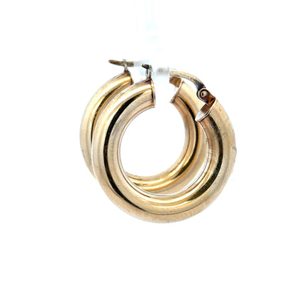 9ct yellow gold hoop earrings weighing 3.9g, featuring a classic circular design with a secure clasp.
