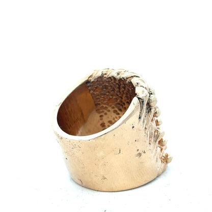9ct yellow gold keeper ring with a weight of 61.1g, featuring a simple, elegant design and unbranded craftsmanship.