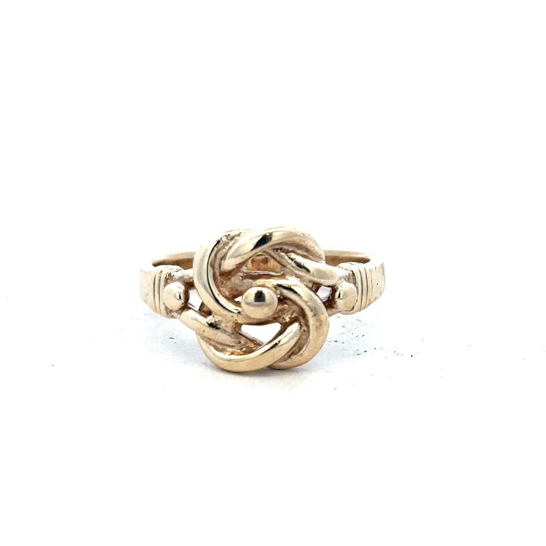 9ct yellow gold knot ring in size Z1, featuring a sleek, polished design with a classic knot detail.