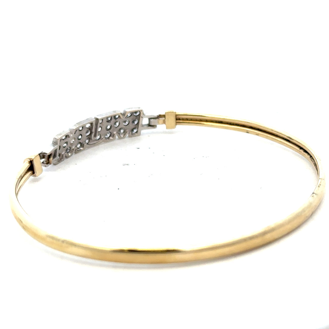 9ct yellow gold Mum bangle weighing 5.3g, unbranded bracelet with a simple, elegant design for special occasions.