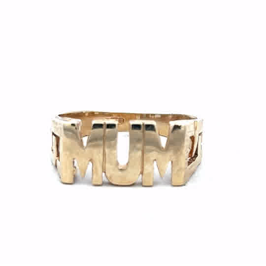 9ct yellow gold mum ring in size O1/2 featuring a smooth band and engraved design, unbranded jewelry.