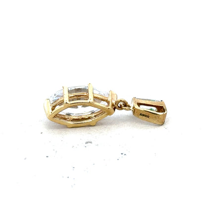 9ct yellow gold pendant weighing 3.2g, featuring a simple, elegant design with a polished finish.