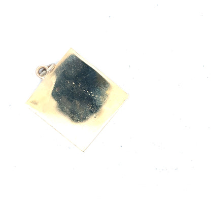 9ct yellow gold pendant weighing 9.6 grams, featuring a simple elegant design, unbranded jewelry accessory.