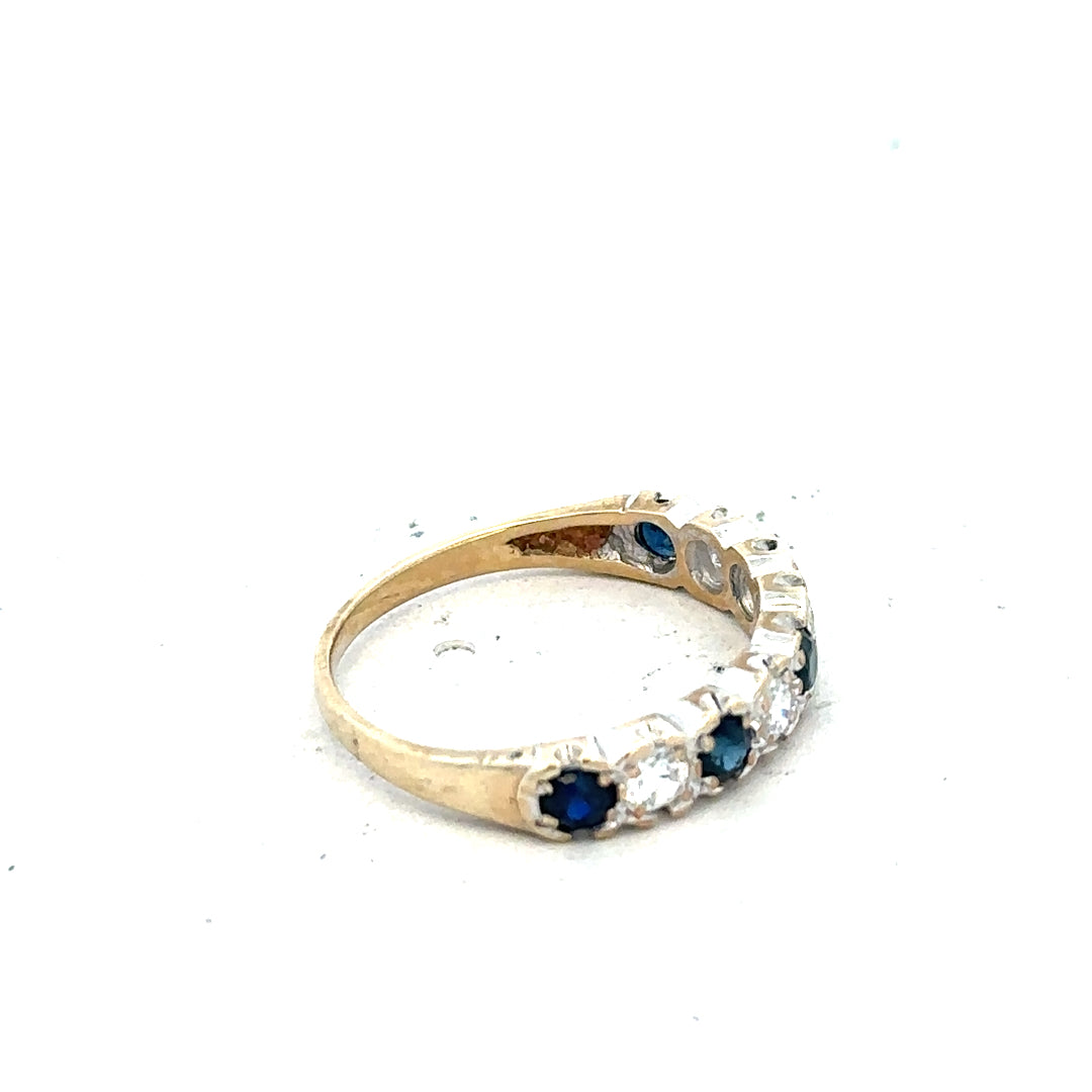 Yellow gold ring in size J with a simple band design, crafted from 9-carat yellow gold.