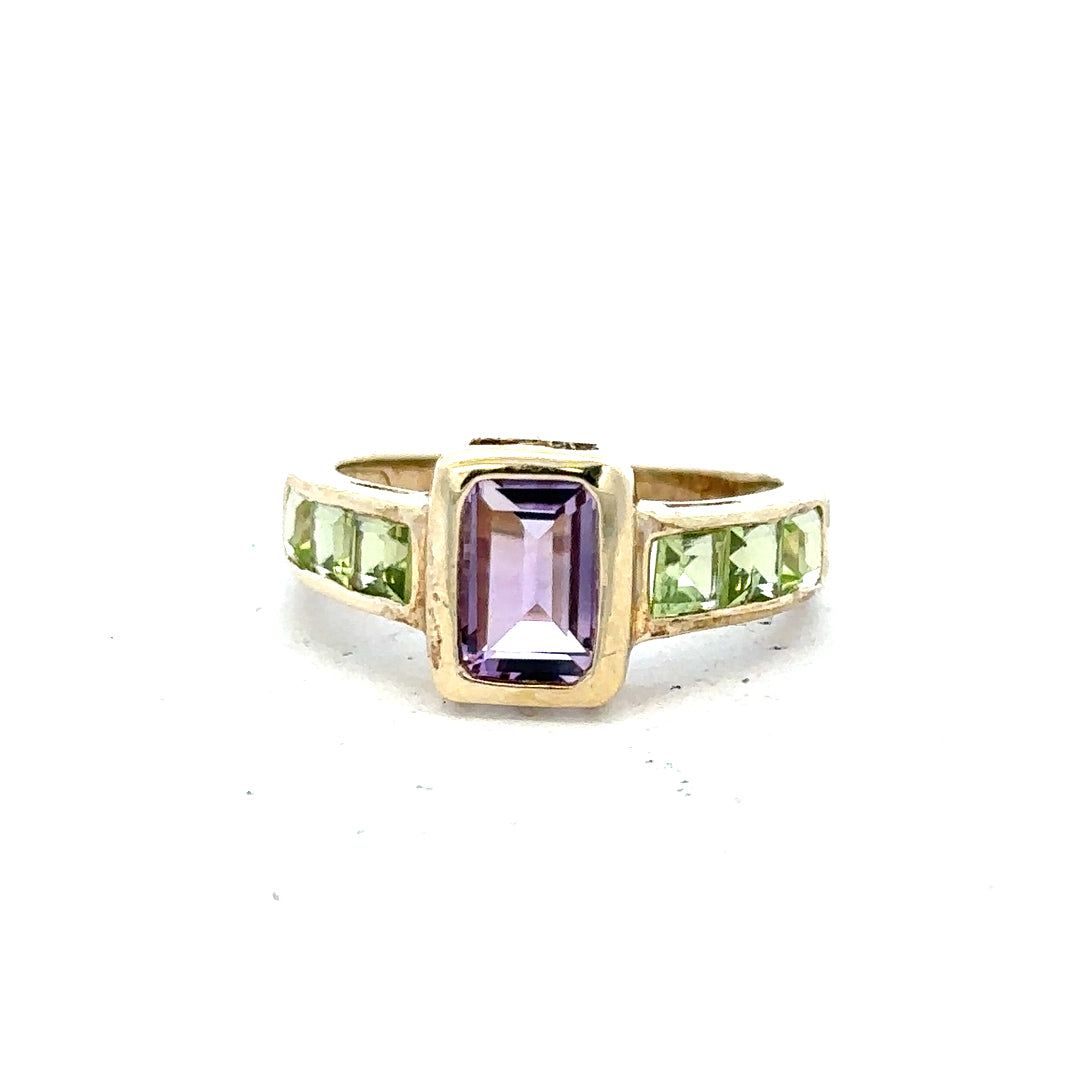 9ct yellow gold ring size K1/2 showing a simple band with a smooth polished finish.
