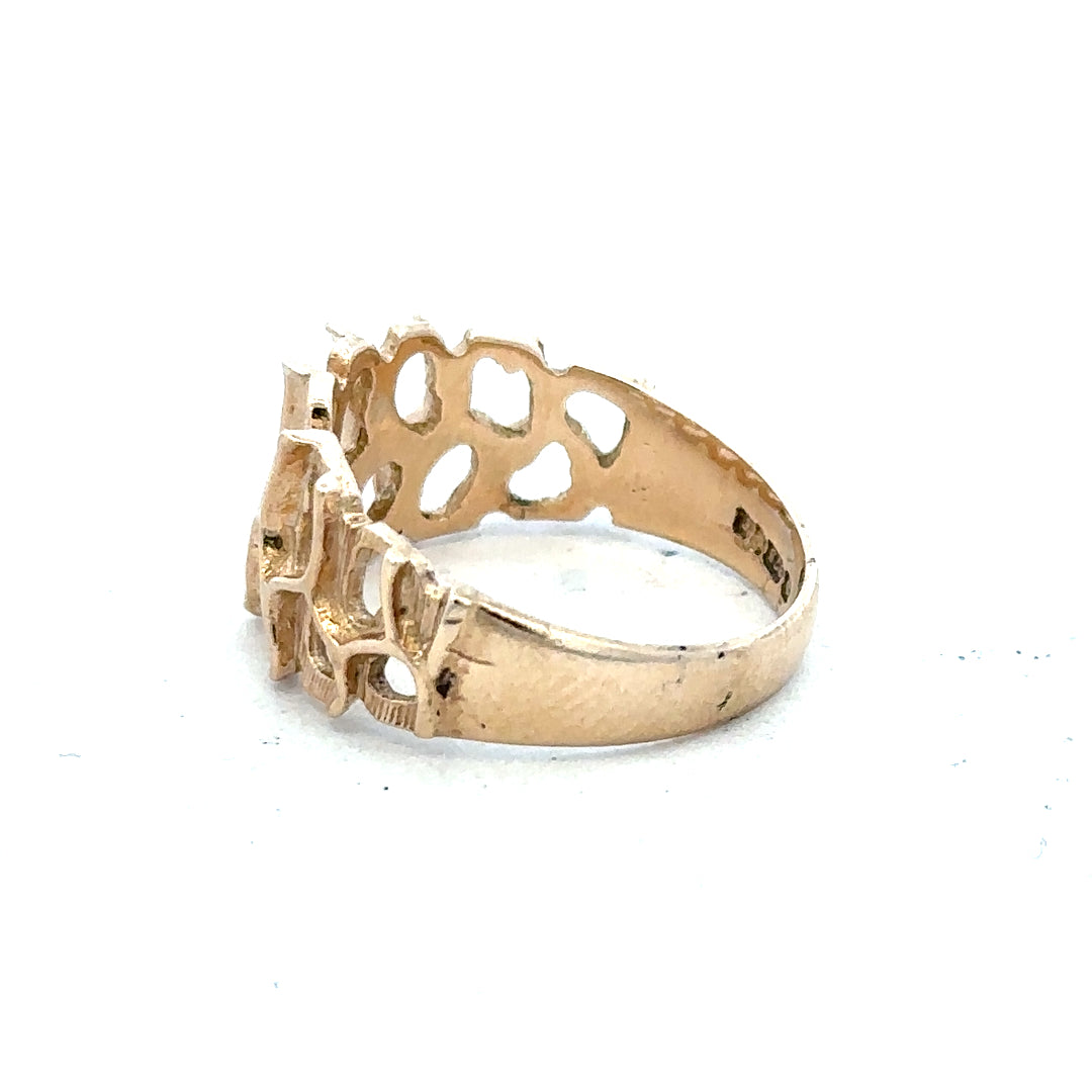 9ct yellow gold ring in size M with a smooth band, unbranded jewelry piece ideal for everyday wear.