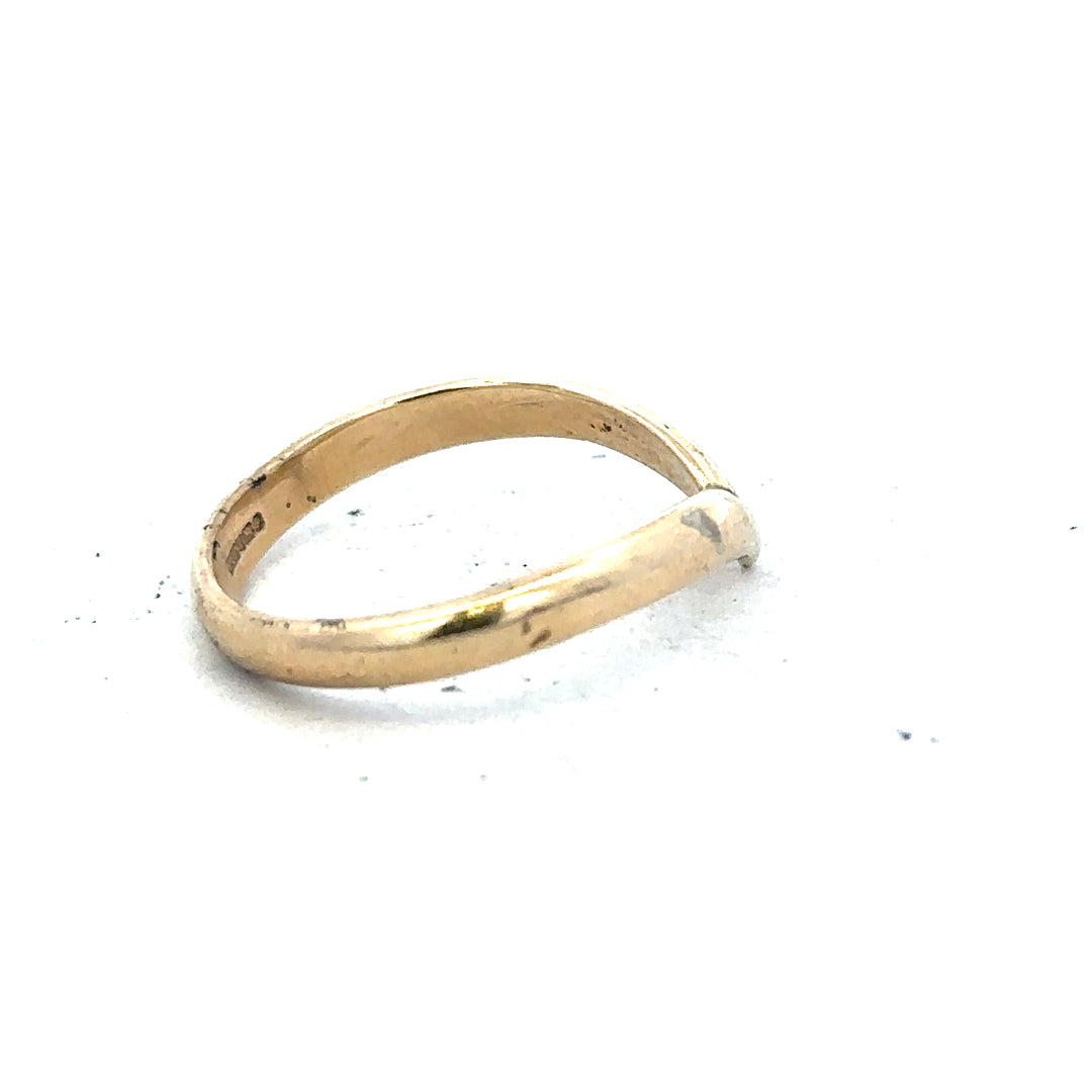 9ct yellow gold ring in size M with a smooth band, unbranded, shown against a neutral background.
