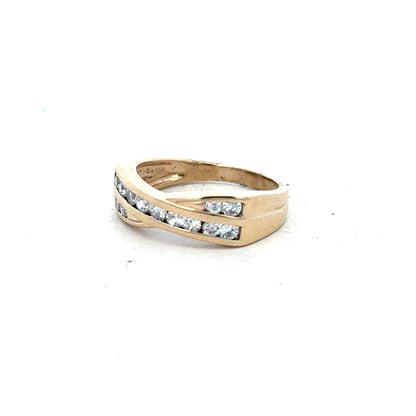 9ct yellow gold ring in size M featuring a smooth polished band, unbranded jewelry for everyday wear.