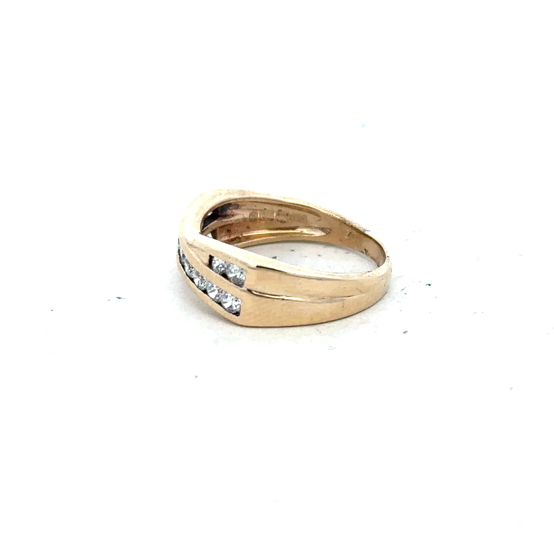 9ct yellow gold ring size M with a smooth band, unbranded jewelry, showcasing a close-up of the elegant gold ring.
