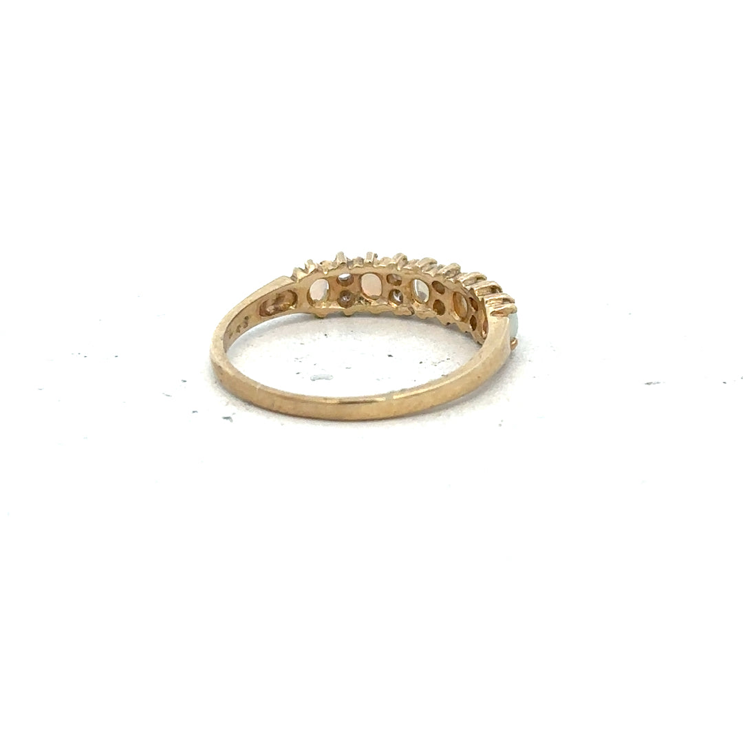 9ct yellow gold ring in size N, featuring a smooth band and polished finish, unbranded jewelry accessory.