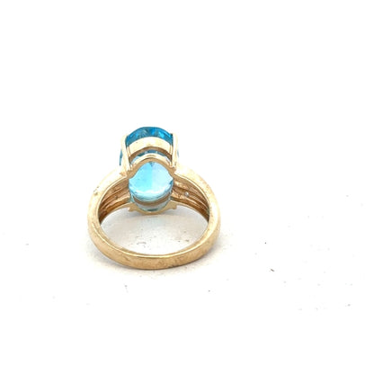 9ct yellow gold ring in size N with a smooth band, featuring a polished finish and classic design.