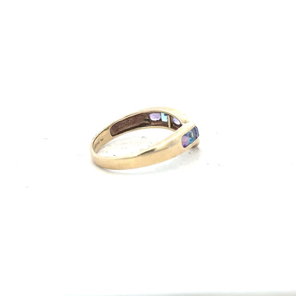 9ct yellow gold ring in size O with a polished finish, displayed on a neutral background.